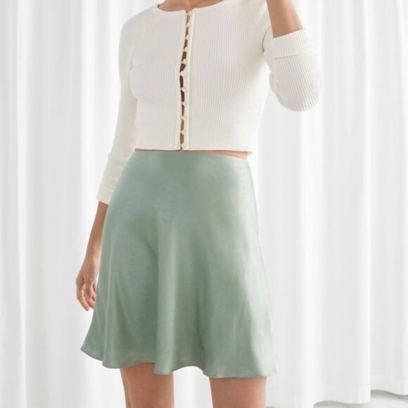 & Other Stories Sage Green Satin Mini Skirt Revolve Girly Chic Glam Soft Girl - Picture 1 of 9